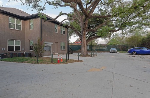 MacGregor Apartment | 2BR The TMC Flats 07! Hermann Park! Zoo! ⭐️⭐️⭐️⭐️⭐️