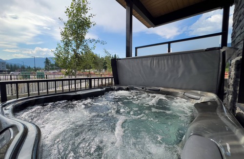 Revelstoke Condo | Ideal 2BR Retreat with Private Hot Tub near Revelstoke!
