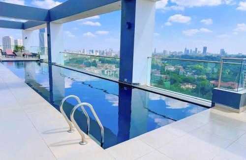 Westlands Apartment | 2BR WiFi pool gym free breakfast Westlands nairobi