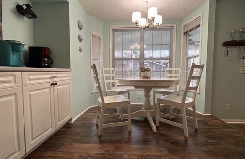 Myrtle Beach Cottage | Beachside Escape: 2BR Retreat with Ocean Views & Golf Cart