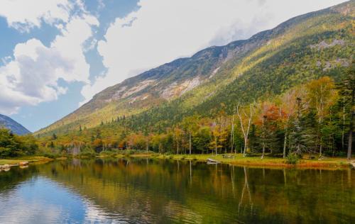 North Conway House | Family-Friendly 2D Village at North Conway with Pool Access