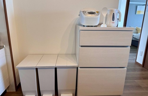 Maekawa Apartment | 2DK 2 semidouble beds 1 double bed 1 work tabl/Nanjo Okinawa