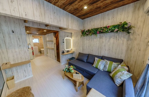 Okubo Apartment | New AP Tluxury: Free WiFi & Family-Friendly Amenities