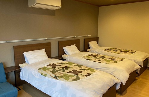 Fujikawaguchiko Hotel | Cozy Western-Style Room with Kitchen & Breakfast in Yamanashi