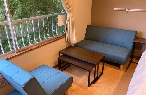 Fujikawaguchiko Hotel | Cozy Western-Style Room with Kitchen & Breakfast in Yamanashi