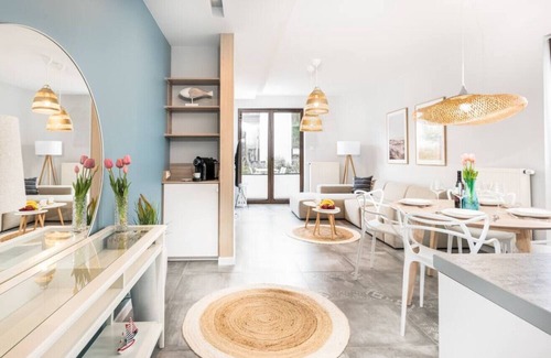 Trzebiatow Apartment | Beachside Retreat with Pool, Ocean Views & Secure Parking