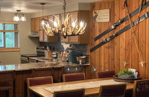Winter Park Condo | Prime Location Near Winter Park Ski Base with Pool & Spa