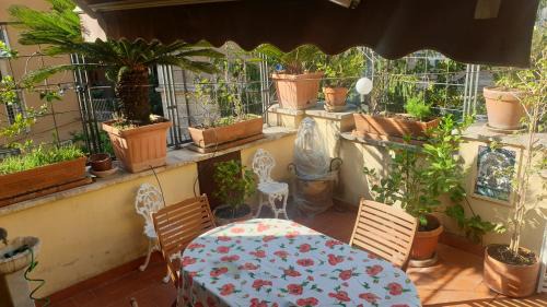 Quartiere XVII Trieste Apartment | Charming 2MG Apartment with Terrace in Central Rome