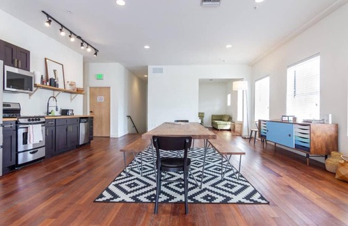 South Pointe Apartment | Pet-Friendly Retreat Just 2 Minutes from the Beach