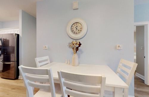 Dune Allen Beach Condo | Beachside Condo with Balcony & Outdoor Pool Retreat