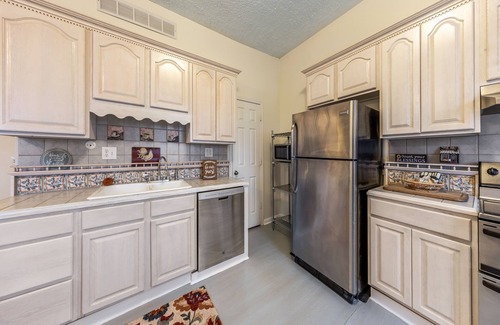 Savannah Apartment | Historic Building Loft Near Family-Friendly Attractions