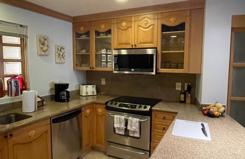 Flamingos Condo | Villa La Estancia: Top-Rated 2BR Condo with Pool & Spa