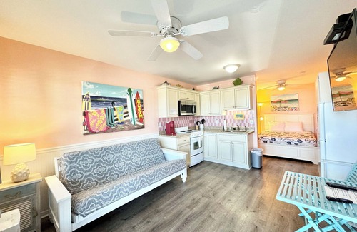 Atlantic Beach Condo | Oceanfront Studio with Private Beach Access & Pool
