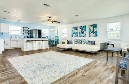 San Luis House | Seaside Retreat with Sunrise Ocean Views and Family Amenities
