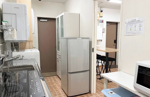 Adachi Apartment | Convenient Access to Tokyo's Attractions at Adach Hotel