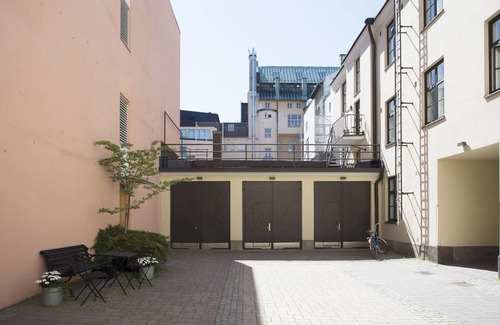 Kaartinkaupunki Apartment | Inviting 2BR Apartment Near Esplanade Park with Breakfast