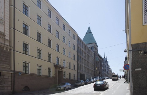 Kaartinkaupunki Apartment | Bright 2BR Apartment with Kitchen & Breakfast Included
