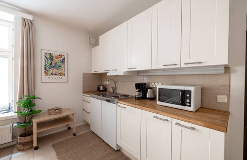 Kaartinkaupunki Apartment | Bright Studio Near Esplanade Park with Family-Friendly Amenities