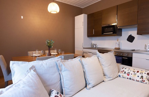 Kluuvi Apartment | Cozy 1BR Home with Kitchen and Breakfast in Great Location
