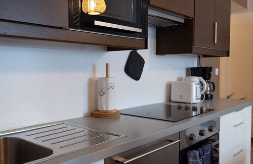 Kluuvi Apartment | Cozy 1BR Home with Kitchen and Breakfast in Great Location