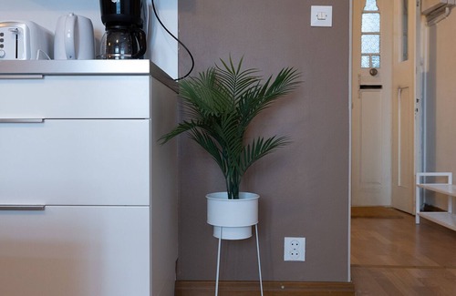 Kluuvi Apartment | Cozy 1BR Home with Kitchen and Breakfast in Great Location