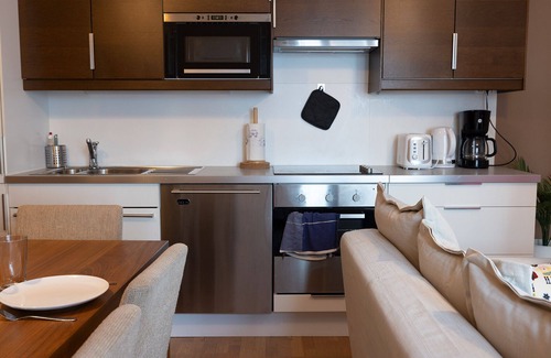 Kluuvi Apartment | Cozy 1BR Home with Kitchen and Breakfast in Great Location