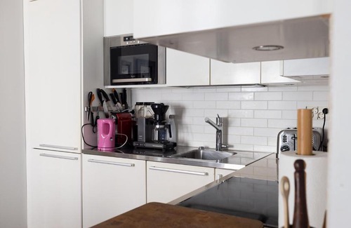Kluuvi Apartment | Elegant 2ndhomes Helsinki Center Apartment with Sauna