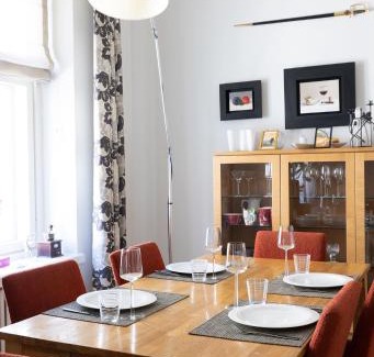 Kluuvi Apartment | Elegant 2ndhomes Helsinki Center Apartment with Sauna