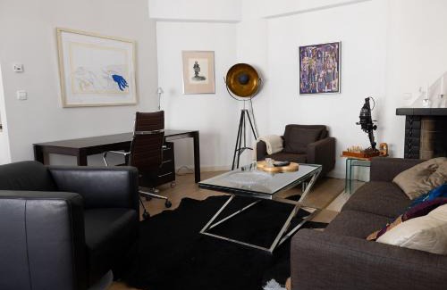 Kluuvi Apartment | Elegant 2ndhomes Helsinki Center Apartment with Sauna