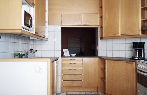 Kluuvi Apartment | Comfortable 2ndhomes Mikonkatu Apartments with Kitchen