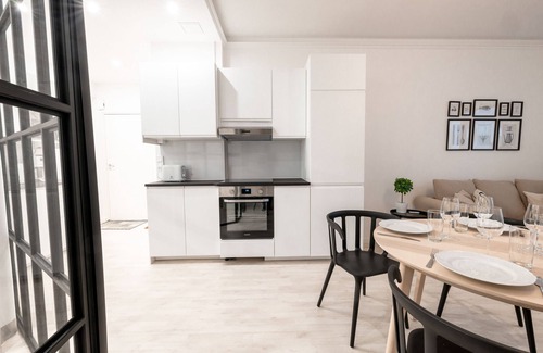 Kamppi Apartment | Modern 1BR Retreat with Sauna, Balcony & Family Amenities