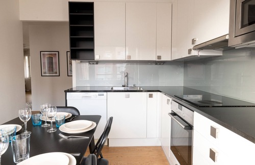 Kallio Apartment | Modern & Cozy 2BR Apartment with Balcony and Breakfast