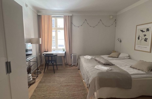Kaartinkaupunki Apartment | Cozy Studio Near Esplanade Park with Breakfast Included