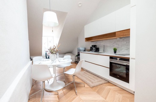 Ullanlinna Apartment | Stylish Ullanlinna Penthouse Apartments with Breakfast Included