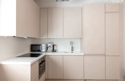 Ullanlinna Apartment | Unique 2-Story Home with Spa - Family-Friendly Retreat