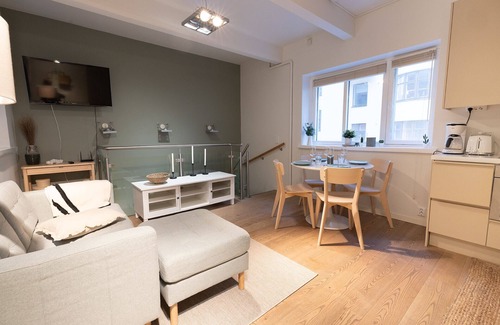 Ullanlinna Apartment | Unique 2-Story Home with Spa - Family-Friendly Retreat