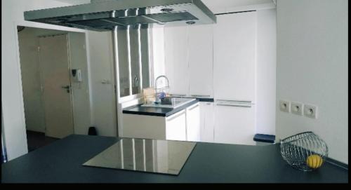 La Joliette Apartment | 2P équipé clim balcon métro Joliette