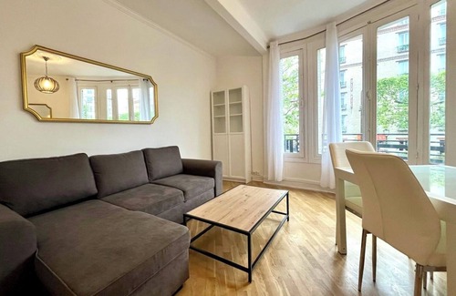 Centre Ville Apartment | Modern 2P Boulogne with Kitchen & Breakfast Included