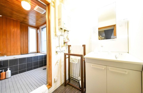 Nakajimakoen Apartment | Riverfront Retreat at Park Avenue Nakajima 1001, Sapporo