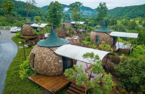 Mae Kon Bed & Breakfast | 2Someplace Resort