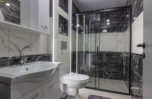 Antalya City Centre Apartment | Spacious 3-Bedroom Apartment in City Center, Pet Friendly