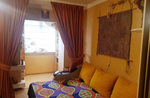 Mariupol Apartment | Prime 3-Room Apartment in City Center - 10/10 Guest Rated
