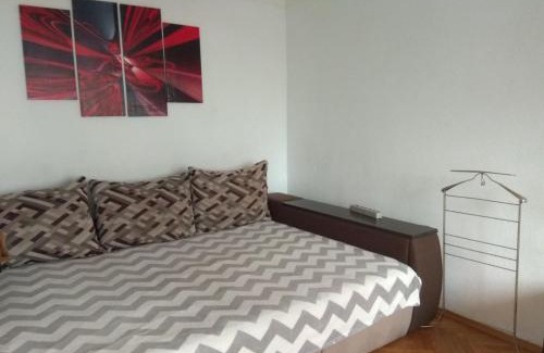 Rivne Apartment | Cozy 3-Room Apartment in the Heart of the City