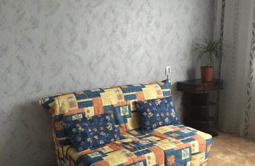 Yeysk Apartment | Perfect Family Retreat: 3-Room Apartment with Accessibility