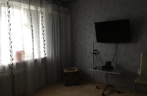 Yeysk Apartment | Perfect Family Retreat: 3-Room Apartment with Accessibility