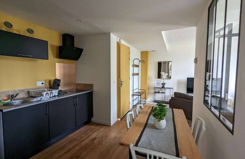 Lourdes Apartment | Cozy 3-1 T2 Bis: Pet and Child Friendly, Near Station