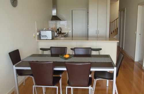Newhaven Apartment | Exceptional Ocean View Retreat at 3/11 Cleeland Street
