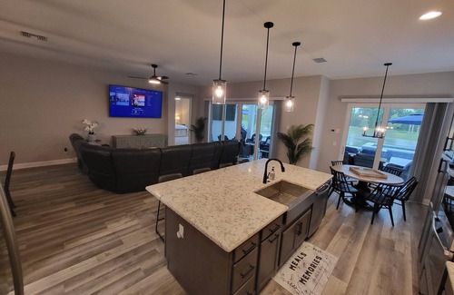 Okahumpka House | Indulge in Pure Luxe at The Villages - 10/10 Guest Rated