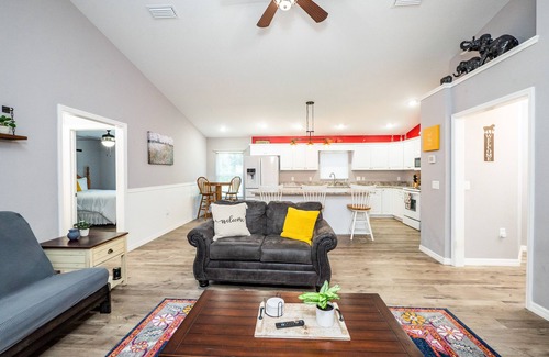 Ocala House | Ideal 3-Bedroom Pool Home Just Minutes from WEC
