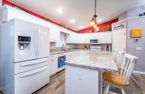 Ocala House | Ideal 3-Bedroom Pool Home Just Minutes from WEC